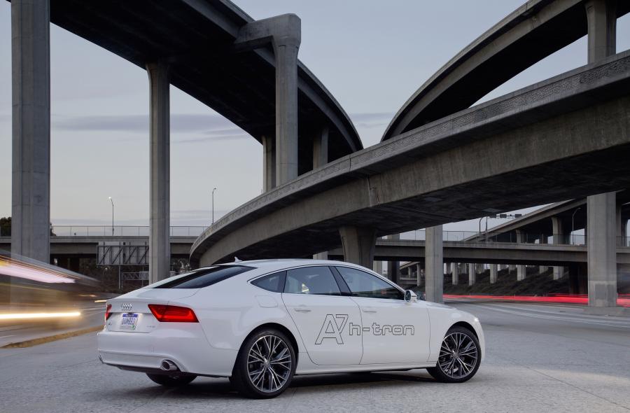  Audi A7 Sportback h-tron Quattro Concept 2014 года  (фото 28 из 34)